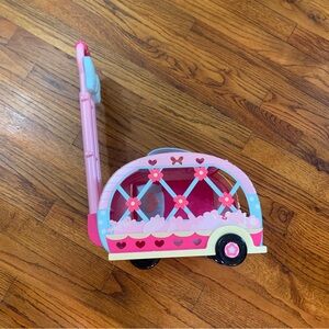 Disney Minnie Mouse Pet Carrier Camper Handle Play Set
Dolls Dog Backpack Pillow